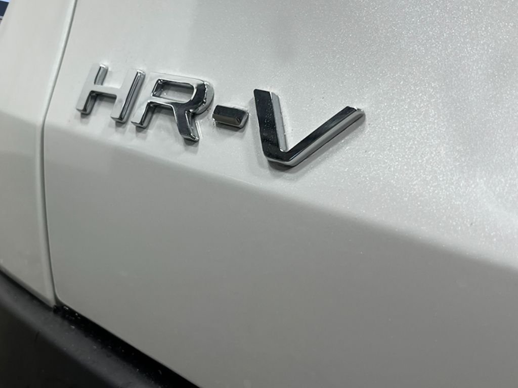 New 2027 Platinum White Pearl Honda LX image 6
