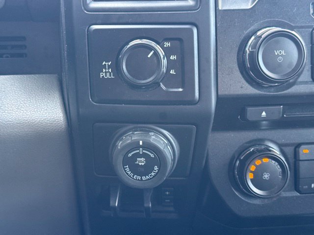 Used 2018 White Ford XL image 18