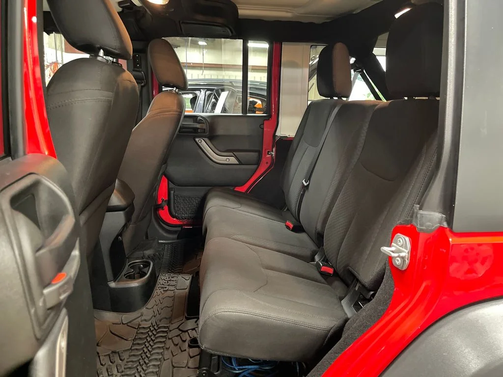 Used 2018 Red Jeep Unlimited Sport image 21