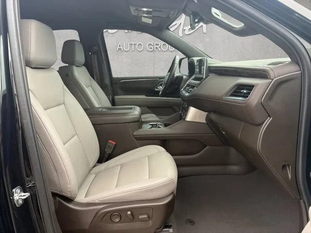 Used 2024 Black Chevrolet Z71 image 24