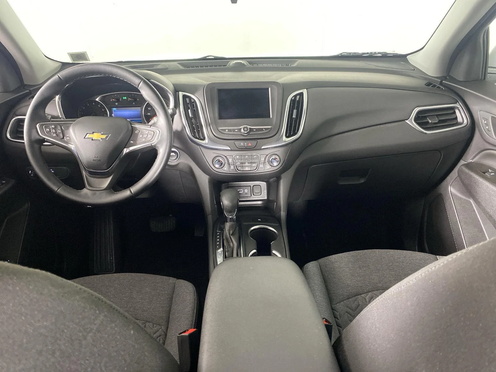 Used 2024 Summit White Chevrolet LT image 24
