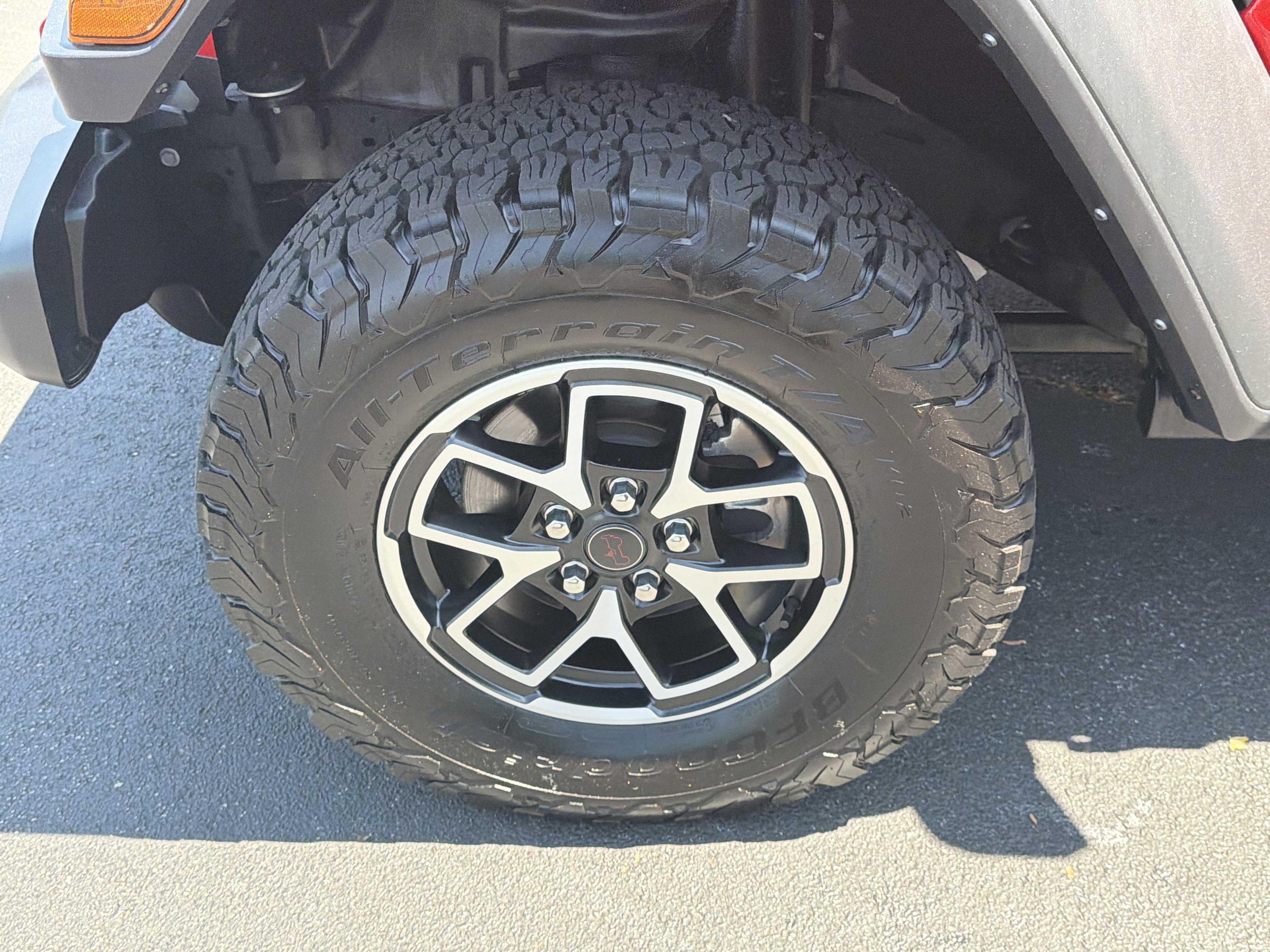 Used 2025 Firecracker Red Clearcoat Jeep Rubicon image 24