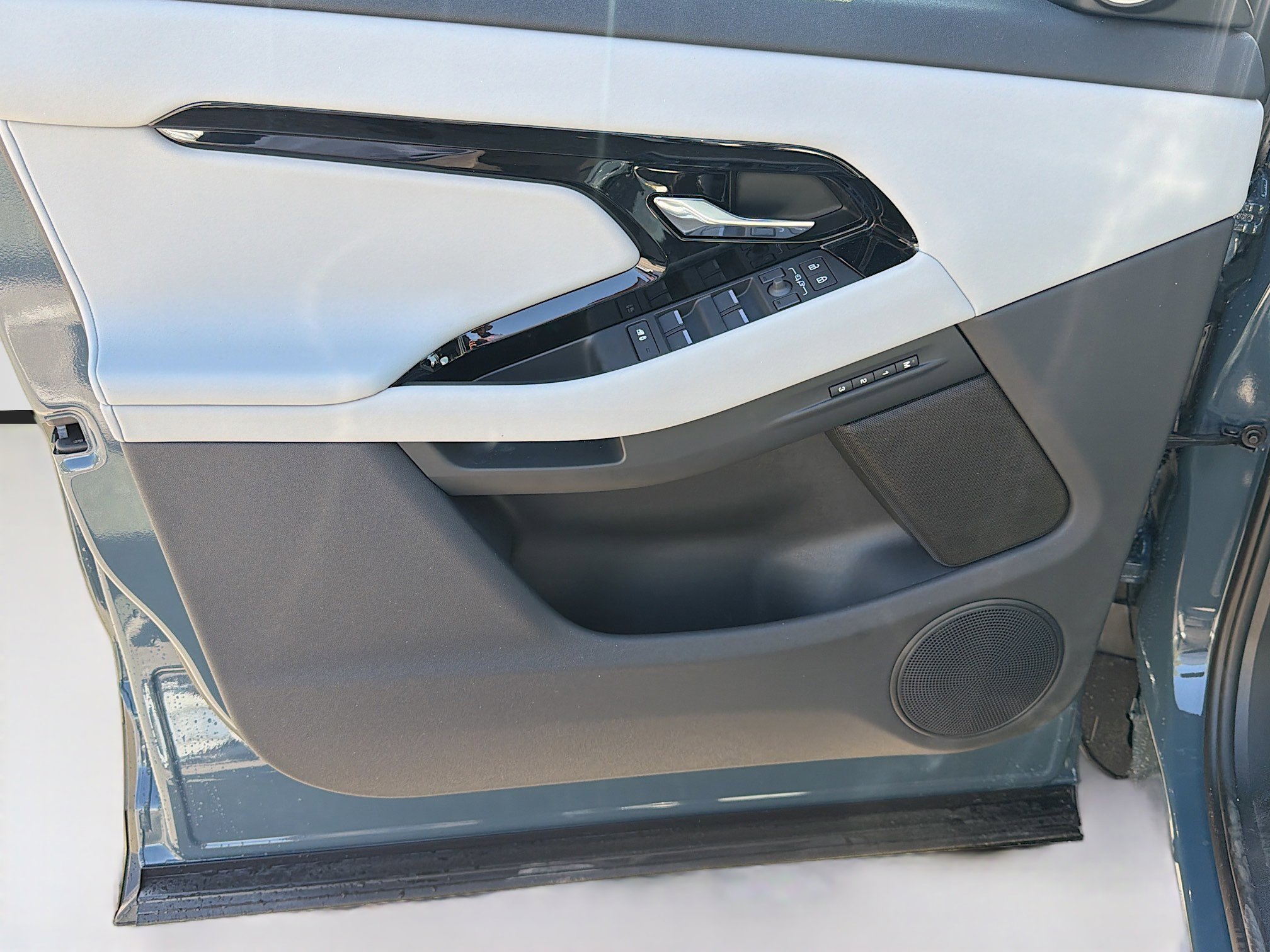 2026 Land Rover Range Rover Evoque S - Photo 22