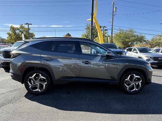 2024 Hyundai Tucson Hybrid Limited photo 3