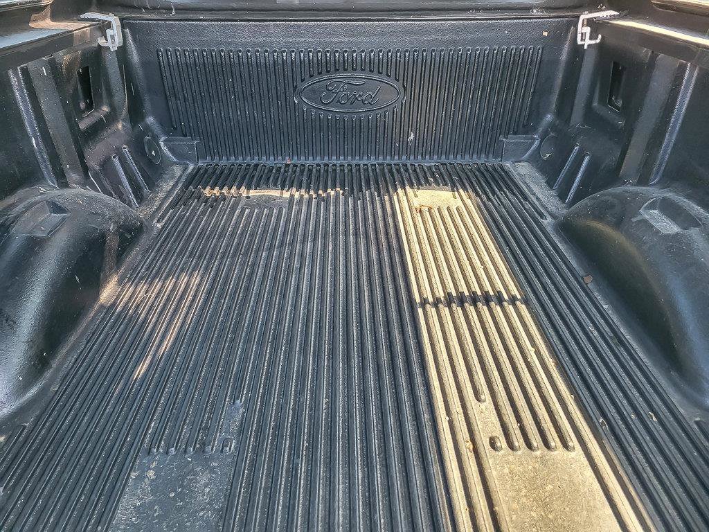 Used 2018 Shadow Black Ford XLT image 26