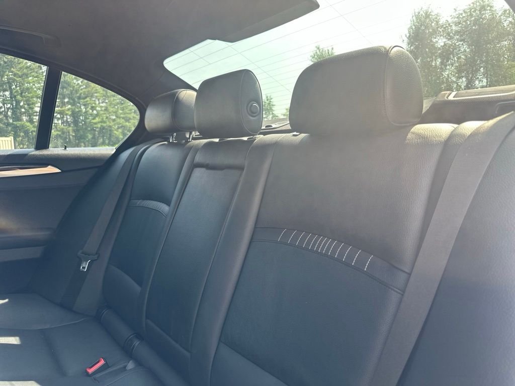 Used 2014 Alpine White BMW 535i xDrive image 21