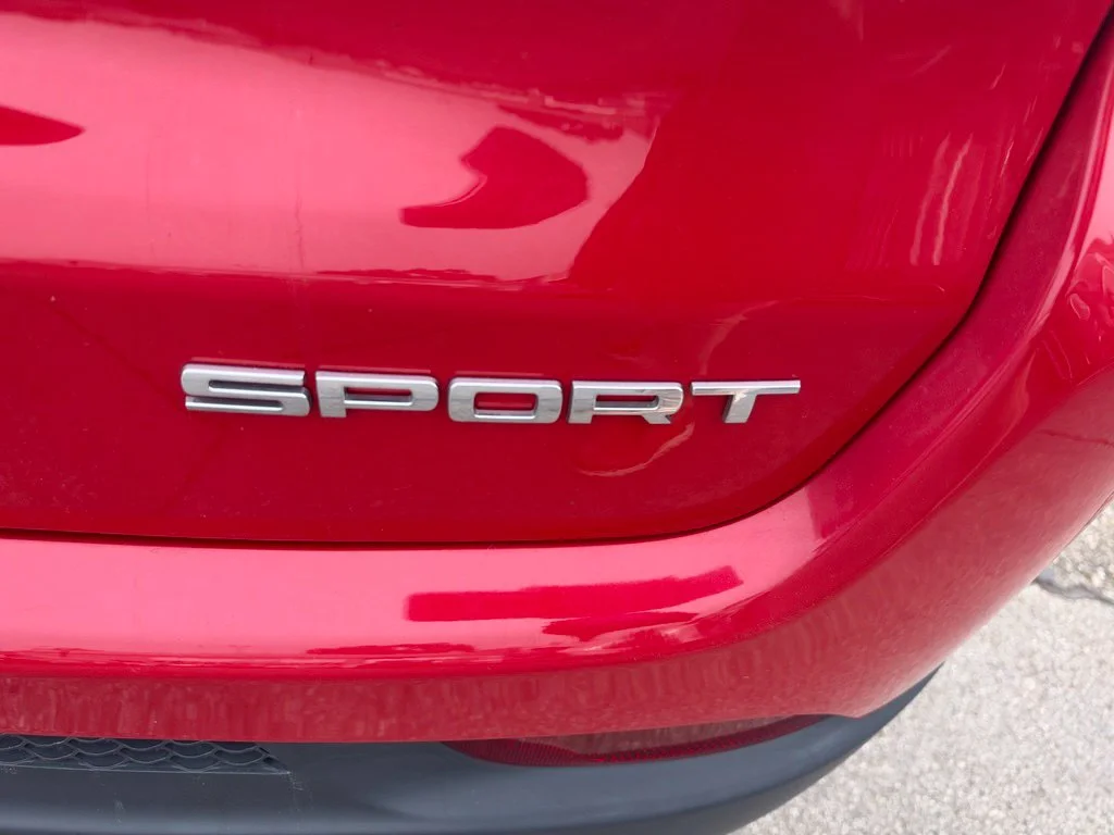 Used 2018 Red Jeep Sport image 5