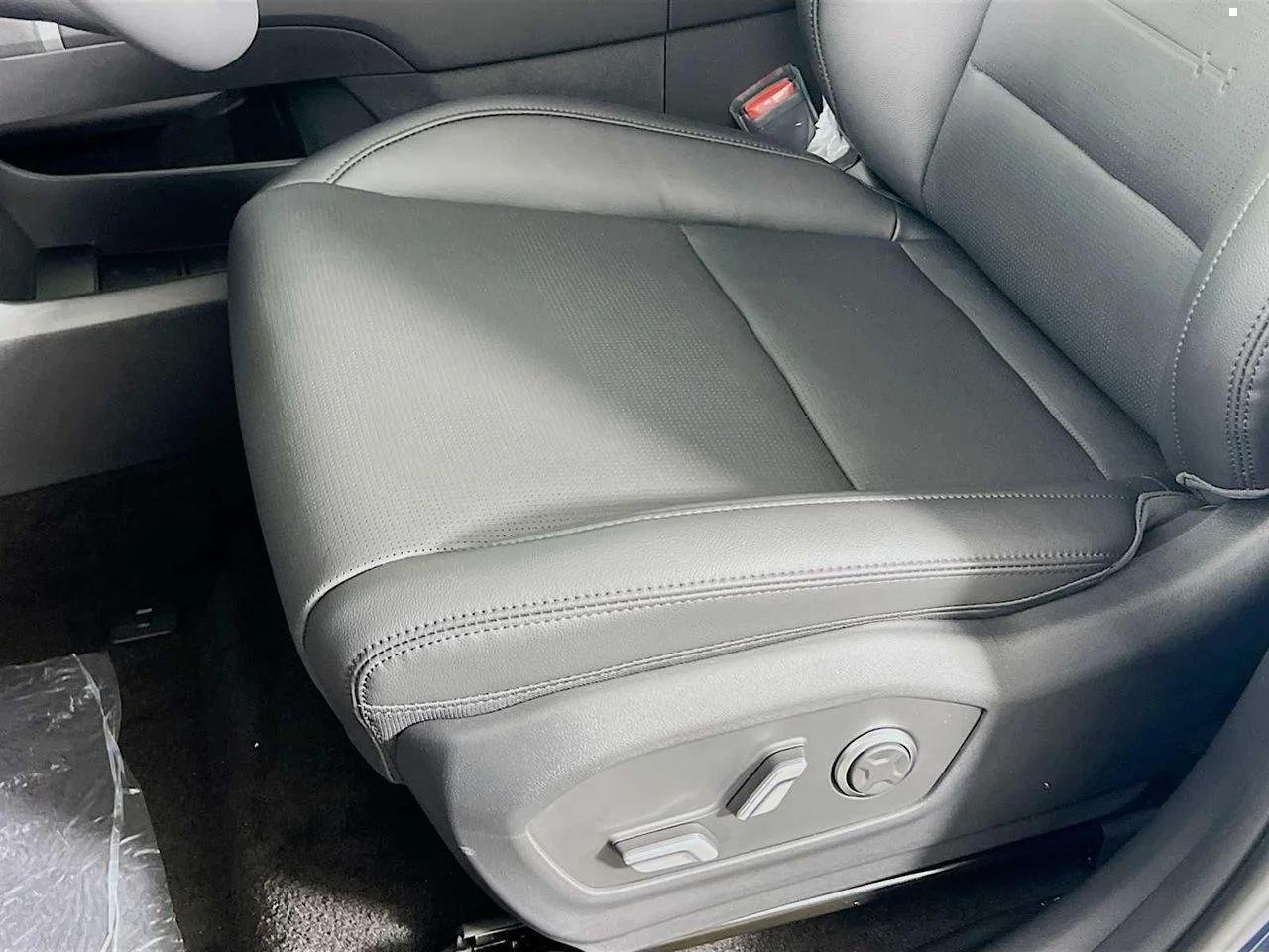 New 2026 Atlantis Blue Hyundai Limited image 19
