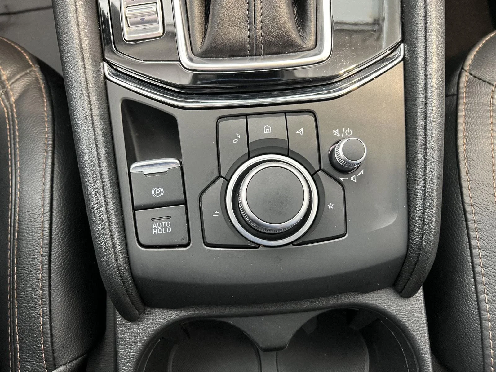 Used 2021  Mazda Touring image 39
