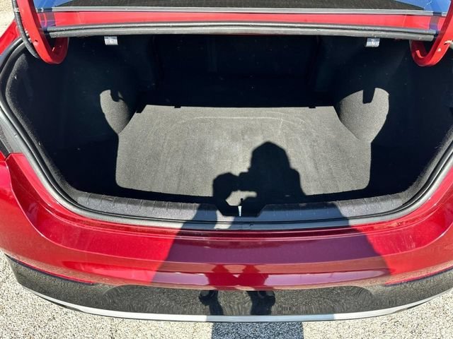 Used 2022 Red Kia EX image 5