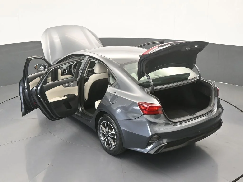 Used 2023 Gravity Gray Kia LXS image 56