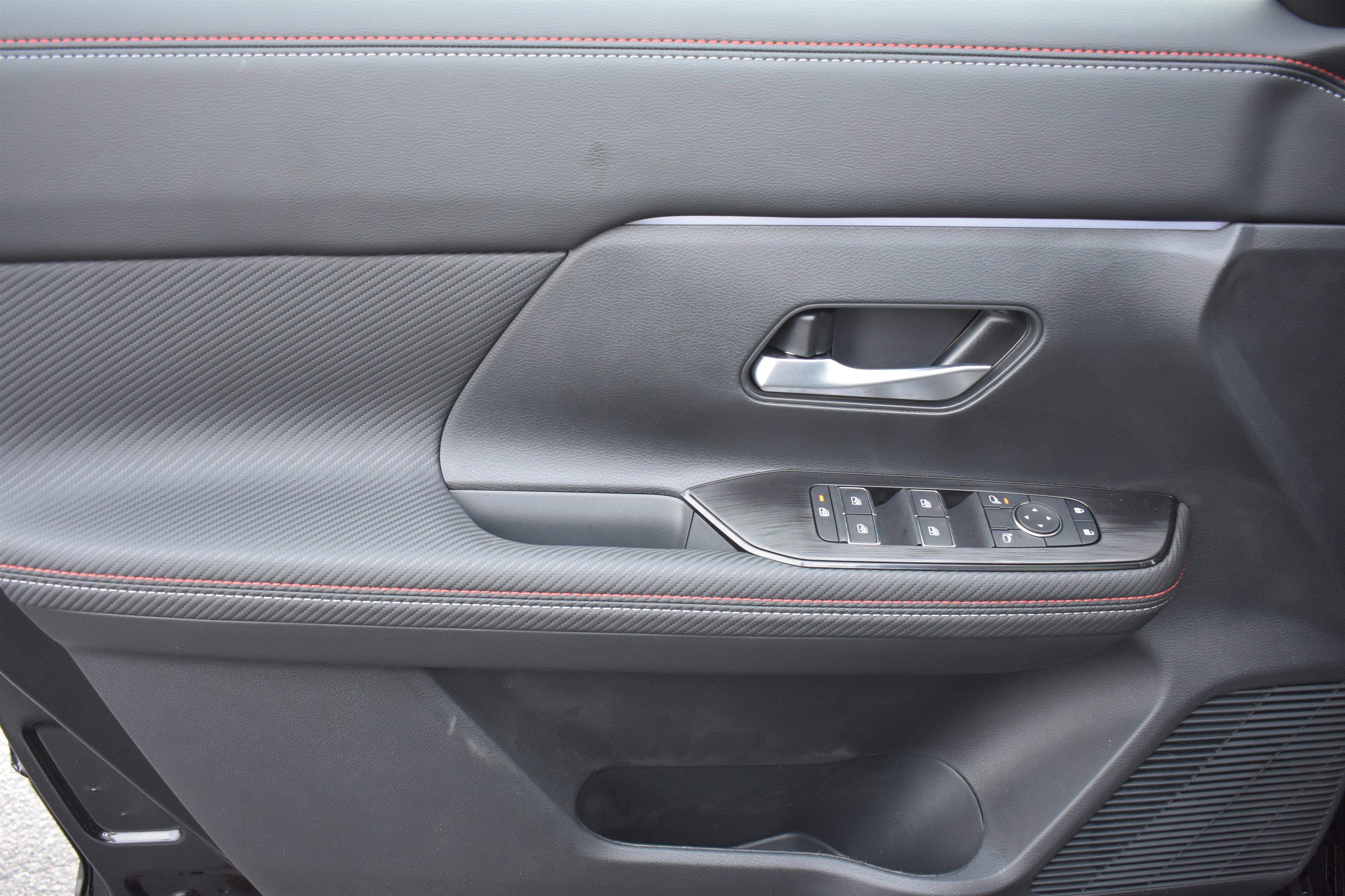 2026 Nissan KICKS SR AWD - Photo 12