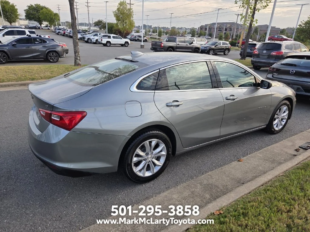Used 2023 Gray Chevrolet LT image 3