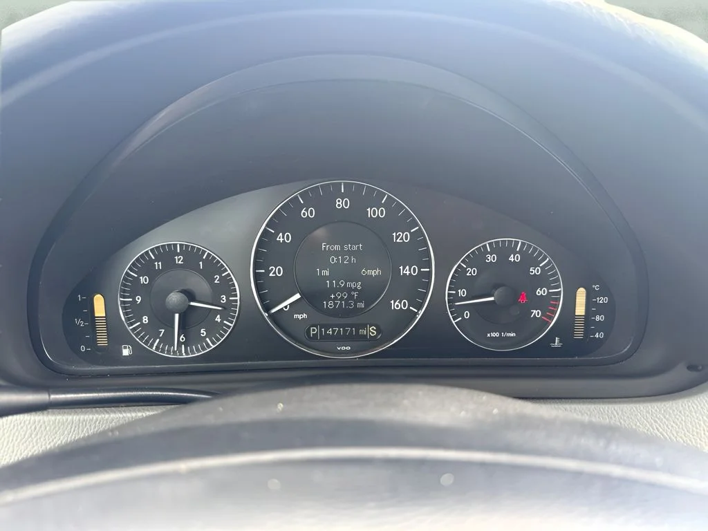 Used 2007 White Mercedes-Benz CLK 550 image 11