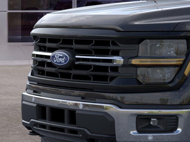 New 2026 Agate Black Metallic Ford XLT image 17