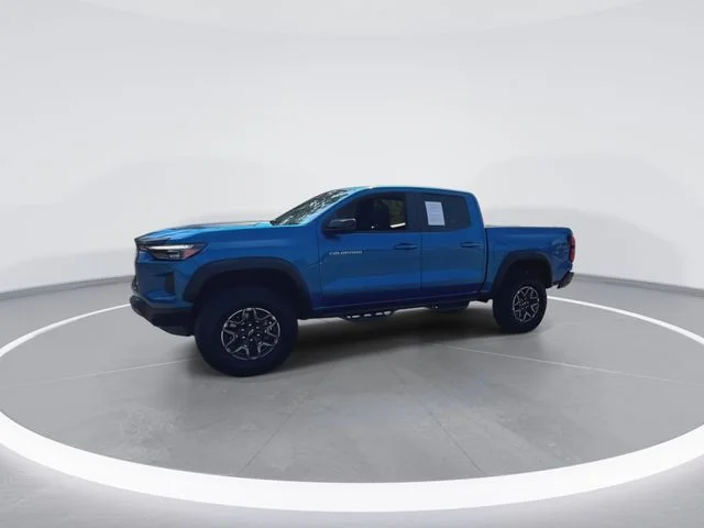 Used 2024 Blue Chevrolet ZR2 image 9