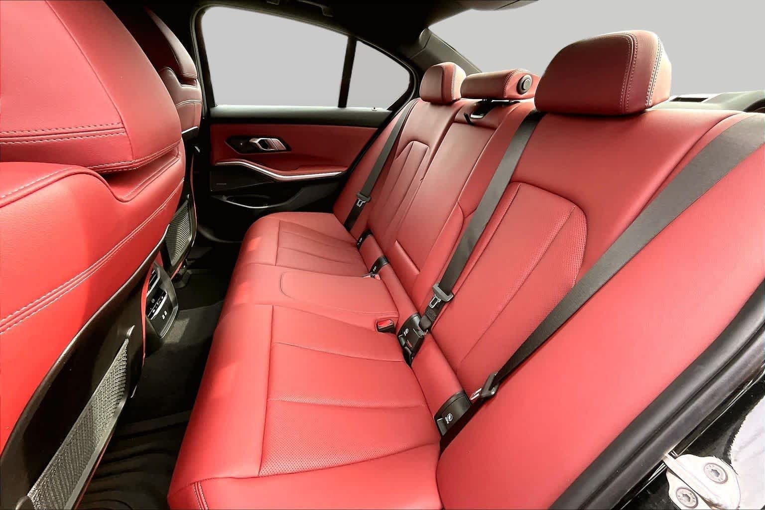 Used 2023 Black Sapphire Metallic BMW M340i image 22