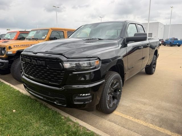 New 2026 Diamond Black Crystal Pearl-Coat Exterior Paint Ram Express image 2