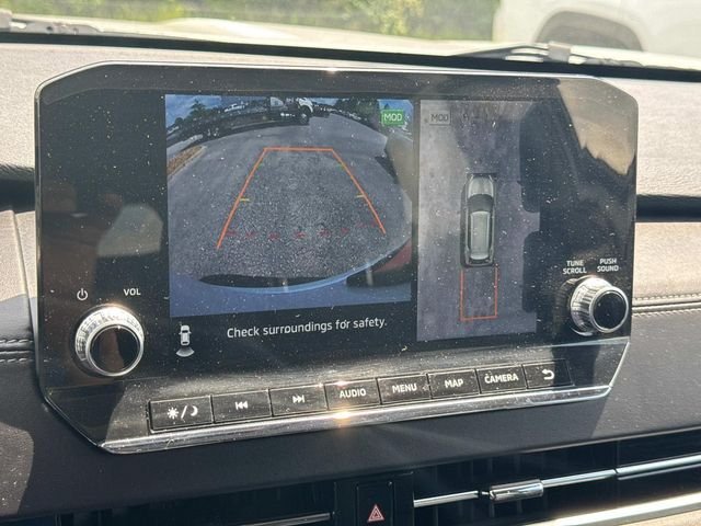 Used 2024  Mitsubishi SE image 33