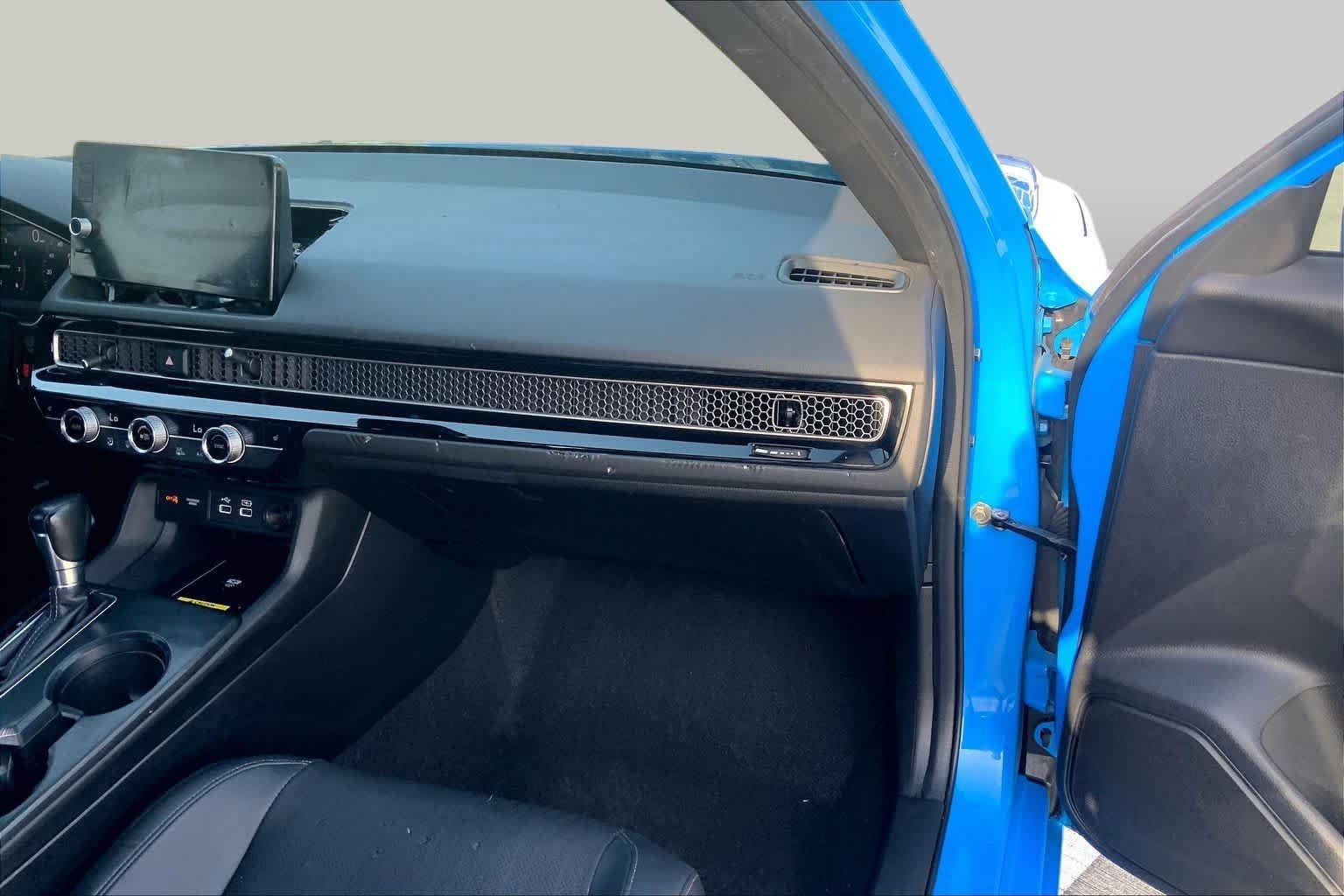 Used 2022 Boost Blue Pearl Honda Sport Touring image 15