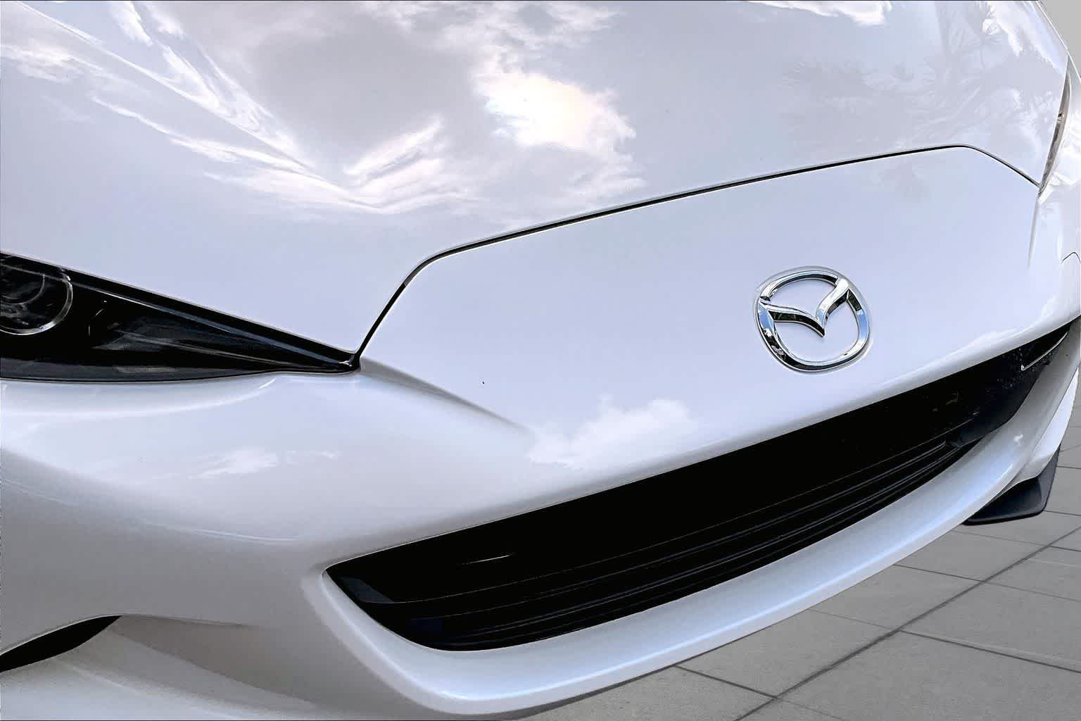 Used 2024 Snowflake White Pearl Mica Mazda Grand Touring image 27