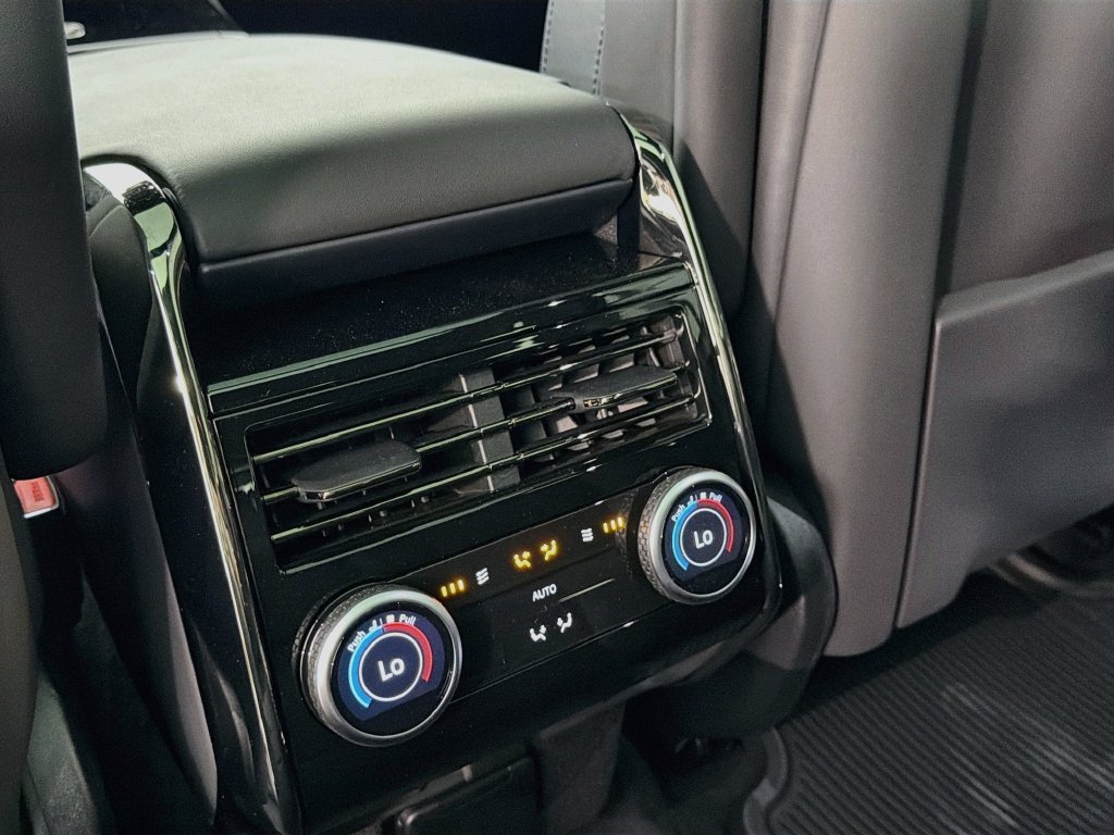 Used 2026 Black Land Rover Autobiography image 26