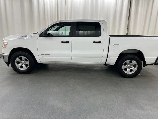 Used 2023 White Ram Big Horn/Lone Star image 3
