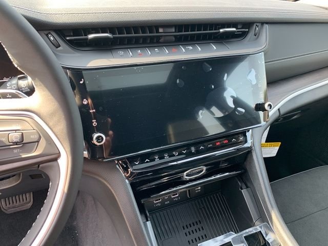 New 2027 High Gloss Black Jeep Laredo Altitude image 19