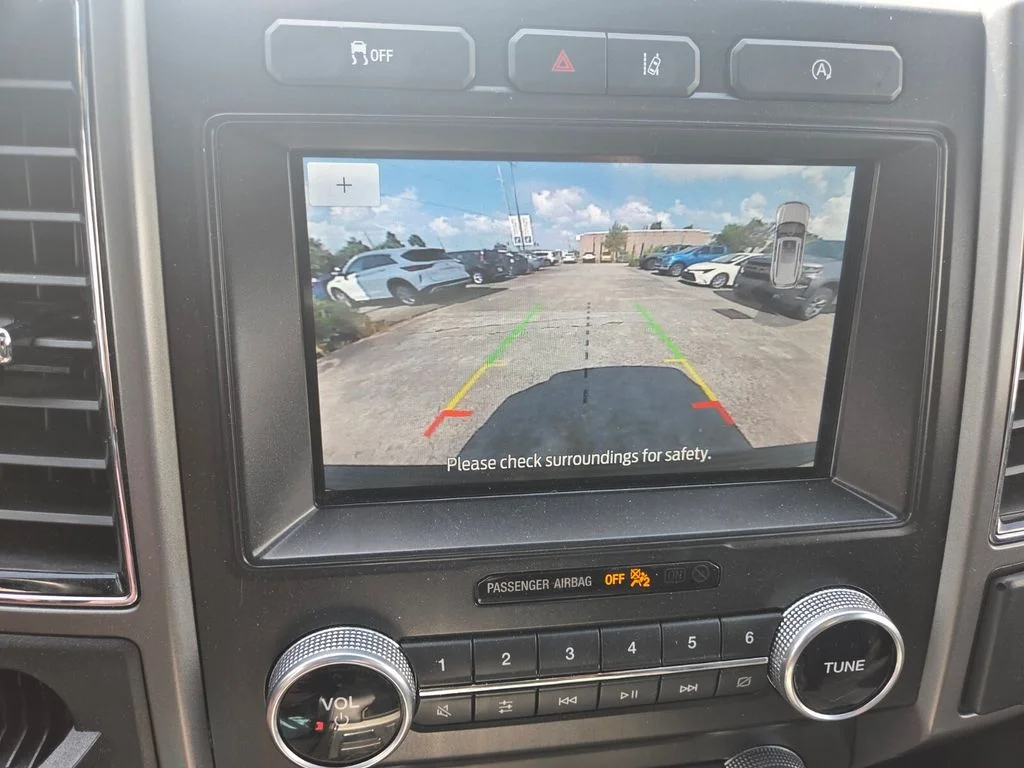 Used 2021 Blue Metallic Ford XLT image 17