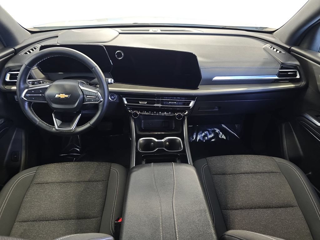 Used 2024 White Chevrolet LT image 9