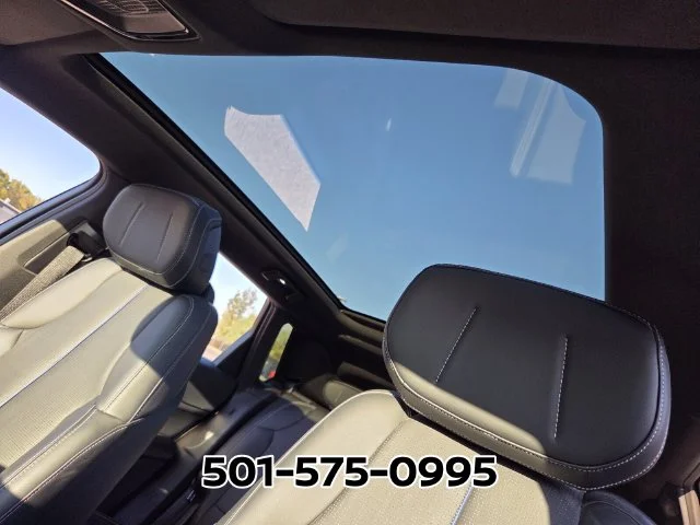 Used 2024 Green Cadillac Luxury image 9