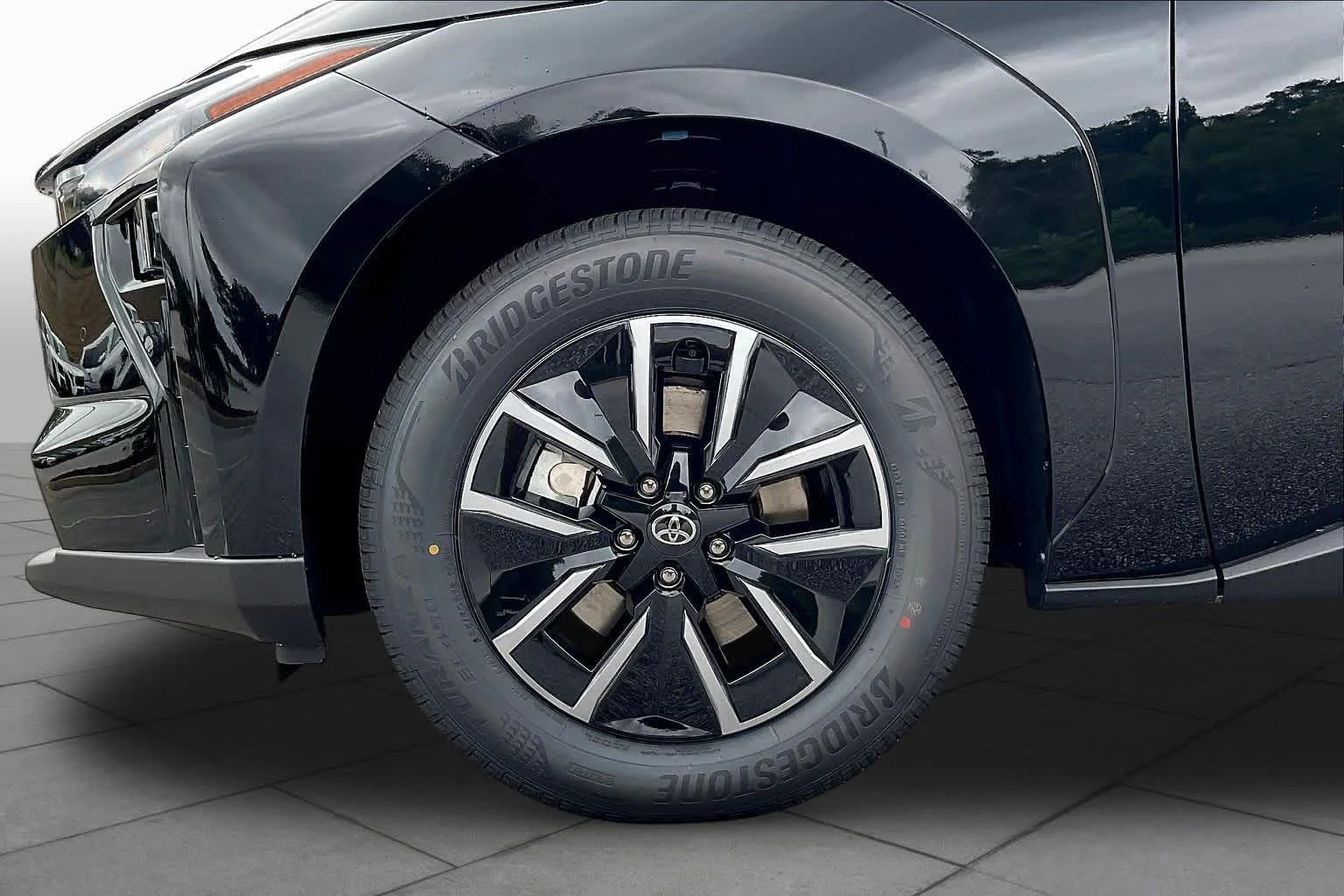 New 2026 Midnight Black Metallic Toyota XLE image 11
