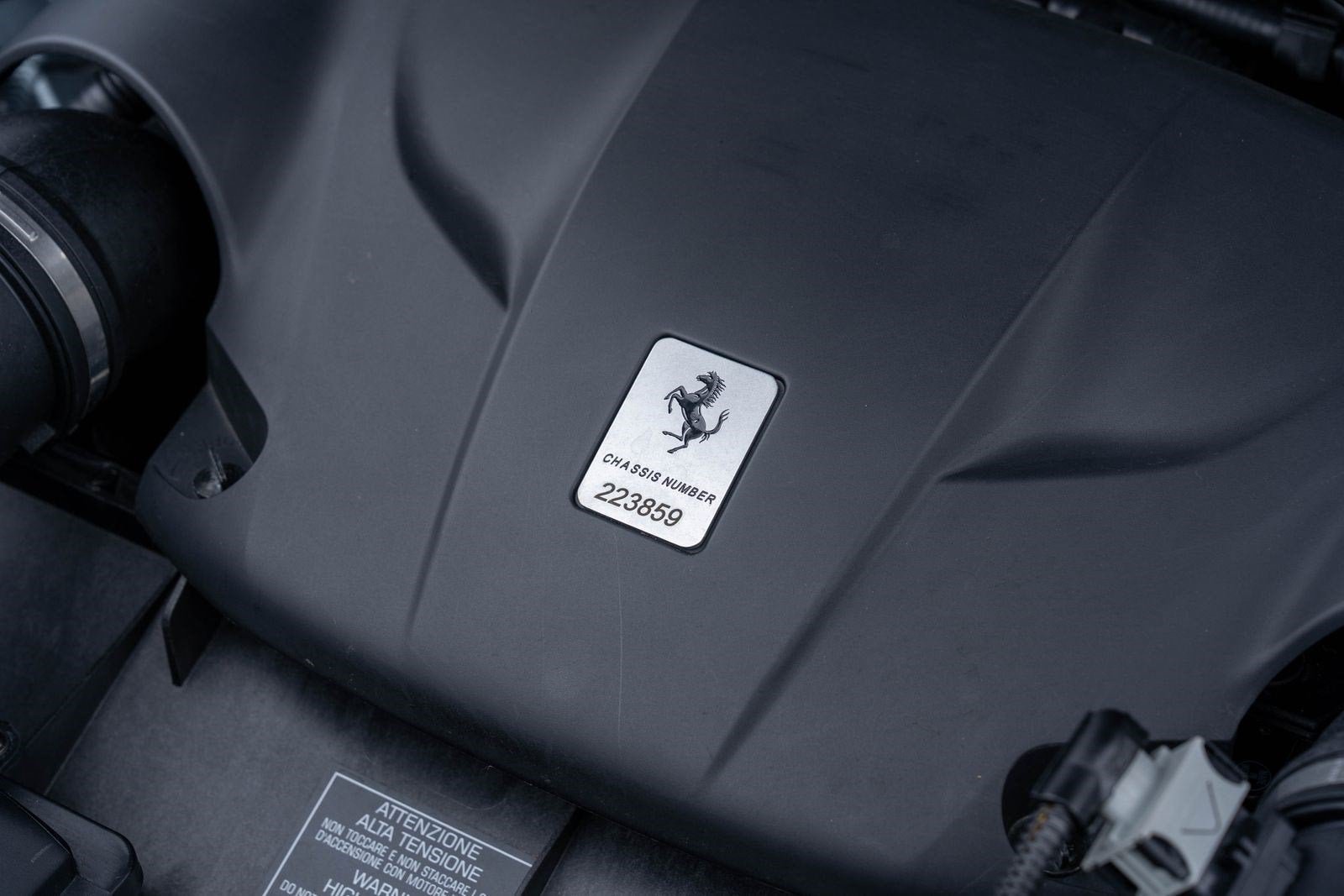 Certified Used 2017 Grigio Titanio Metall Ferrari  image 24