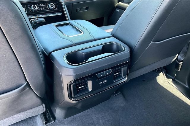 Used 2022 White GMC AT4 image 23