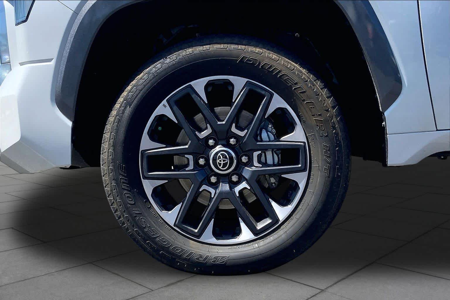 Used 2024 Wind Chill Pearl Toyota Limited image 10
