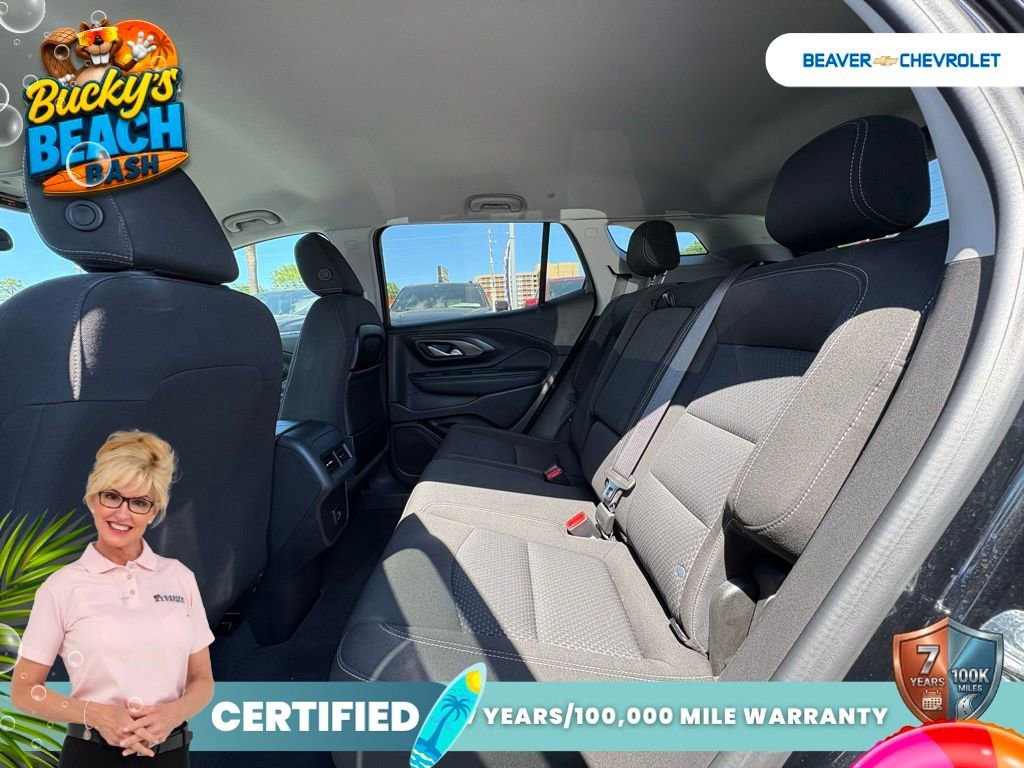 Used 2024 Ebony Twilight Metallic GMC SLE image 14