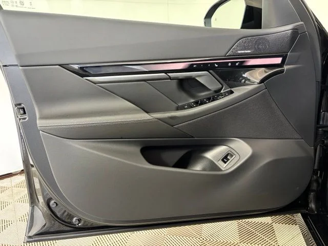 New 2027 Black Sapphire Metallic BMW 530i xDrive image 9