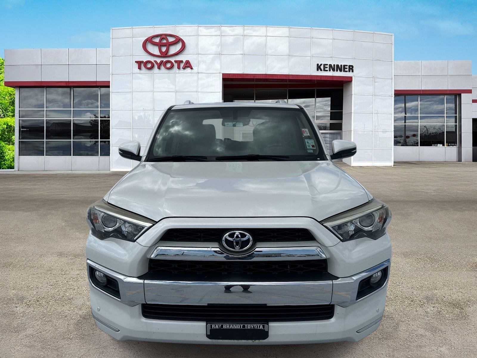 Used 2016 Blizzard Pearl Toyota Limited image 2