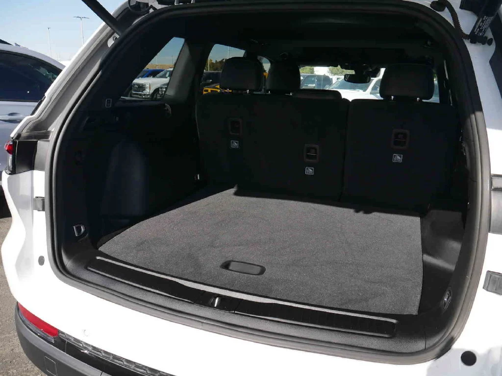 Certified Used 2024 White Jeep Altitude X image 8