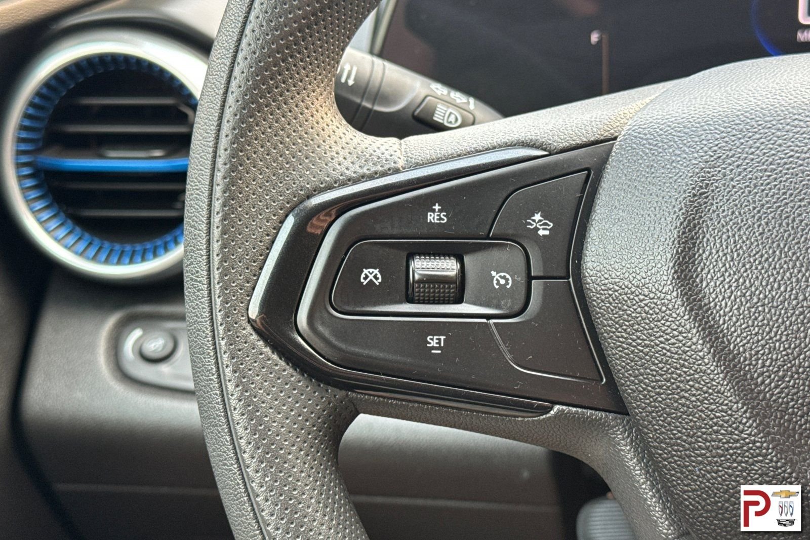 Used 2025 Gray Chevrolet LT image 26
