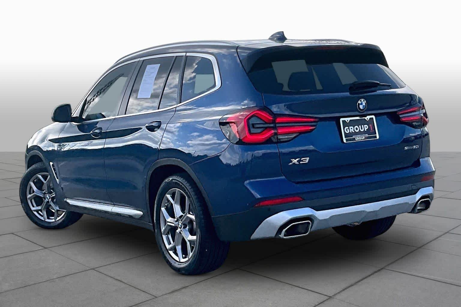 Used 2023 Phytonic Blue Metallic BMW sDrive30i image 11