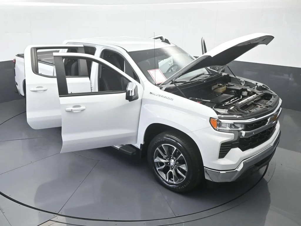 Used 2023 Summit White Chevrolet LT image 64