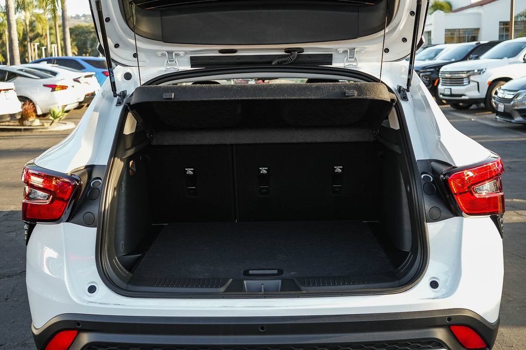 2026 Chevrolet Trax LT - Photo 24