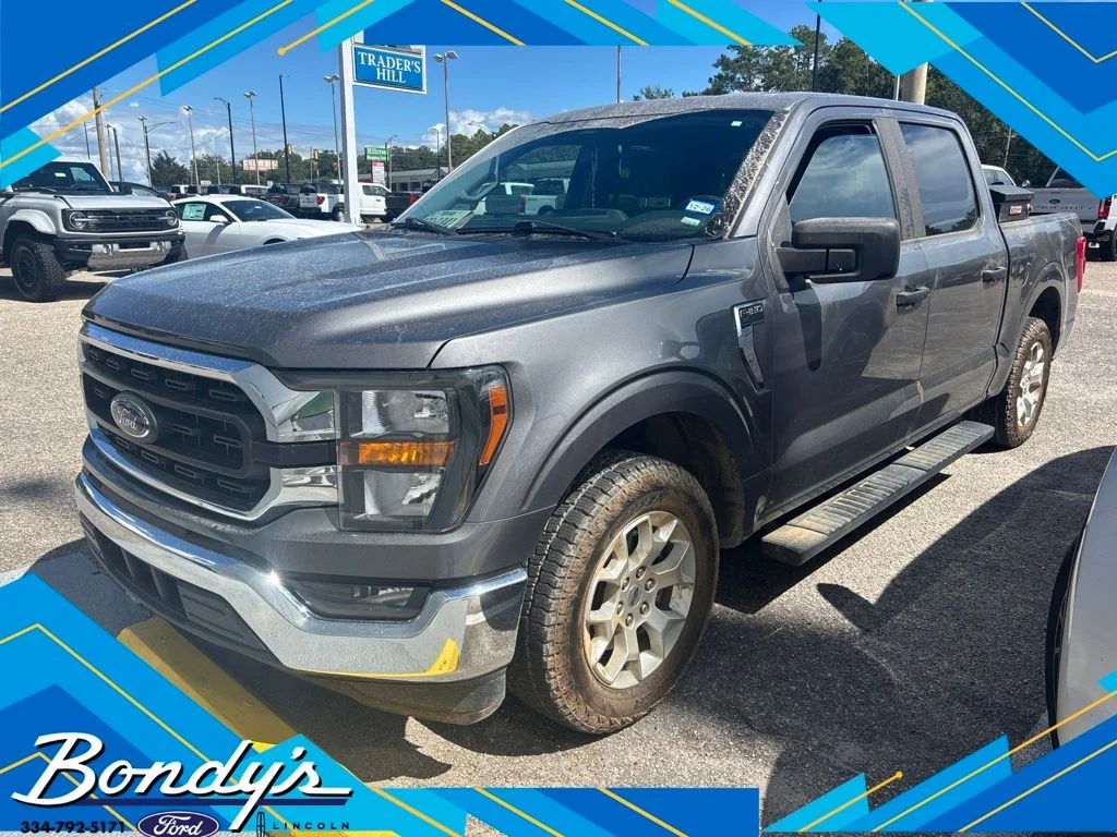 Used 2023 Gray Metallic Ford XLT image 1