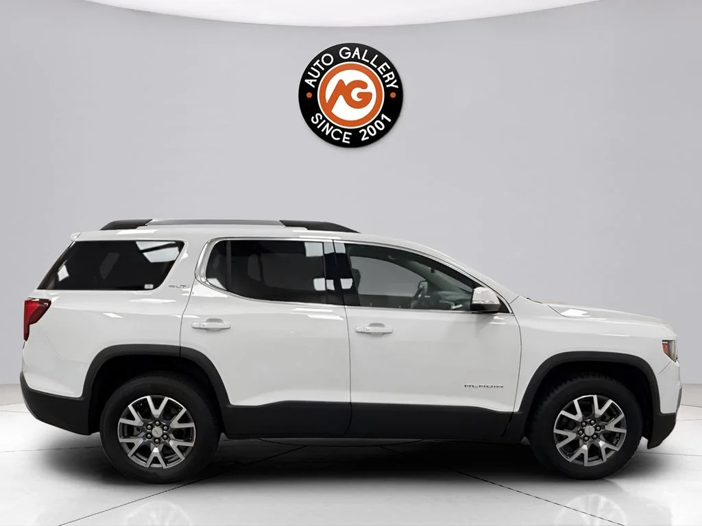 Used 2023 White GMC SLT image 2