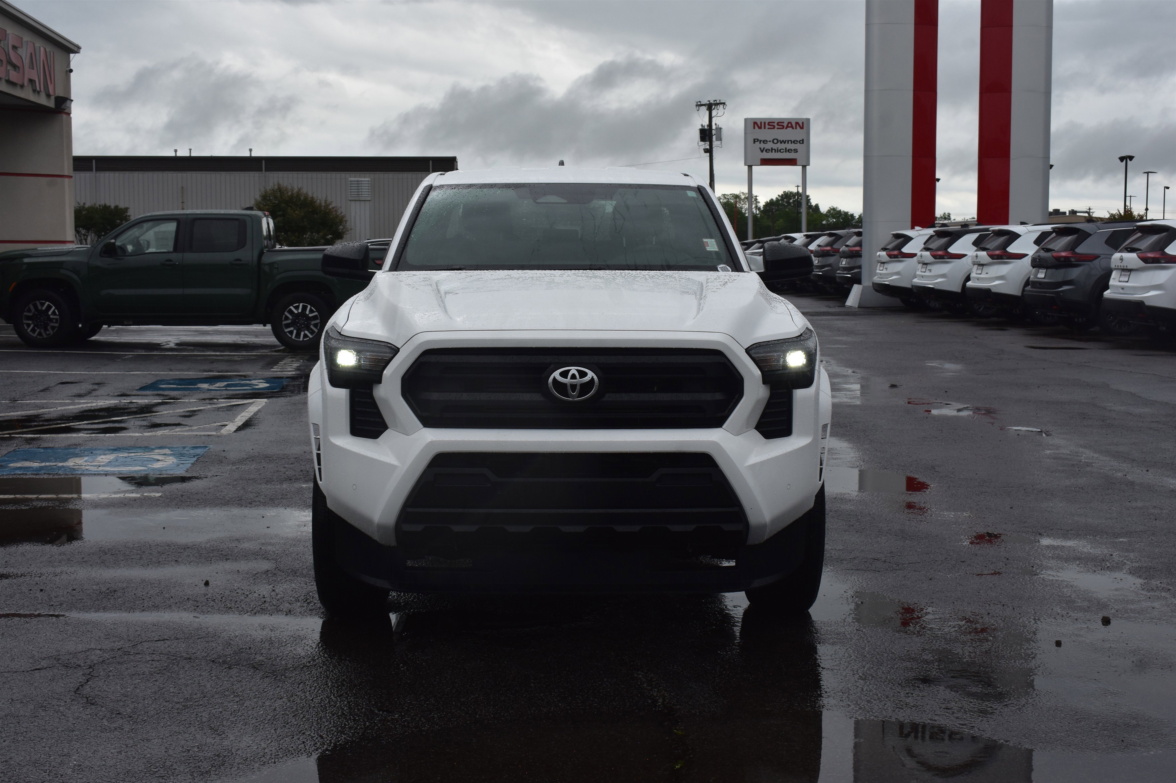 Used 2024 Toyota Tacoma SR with VIN 3TYKD5HN5RT004134 for sale in Little Rock