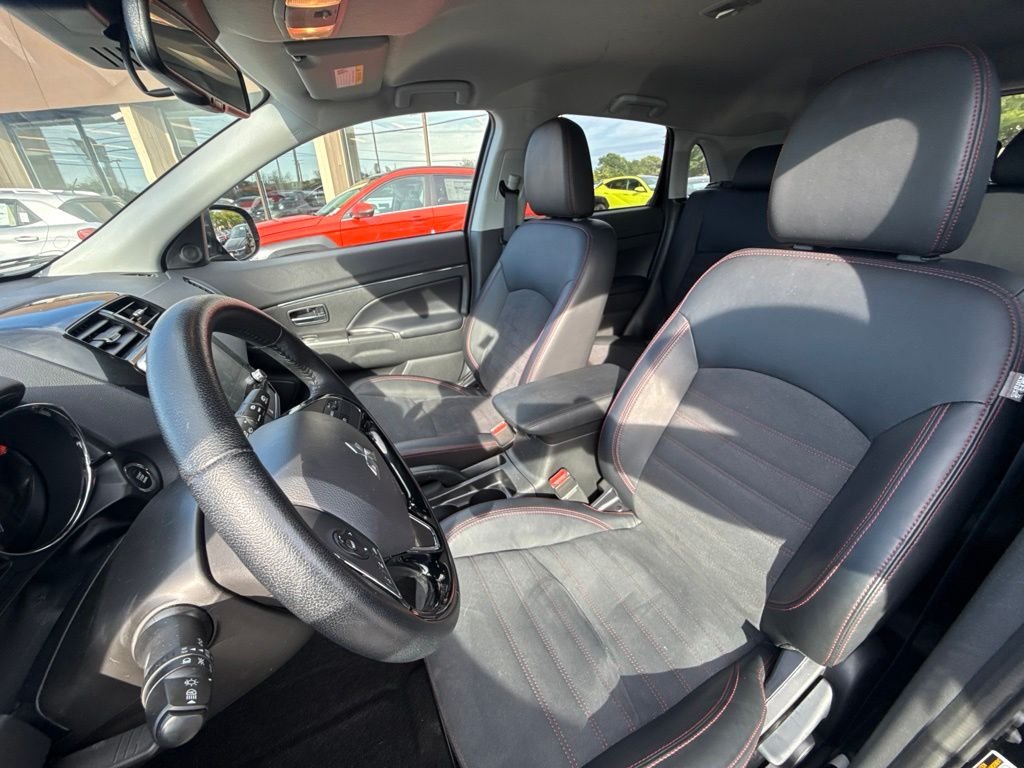 2024 Mitsubishi Outlander Sport SE - Photo 15