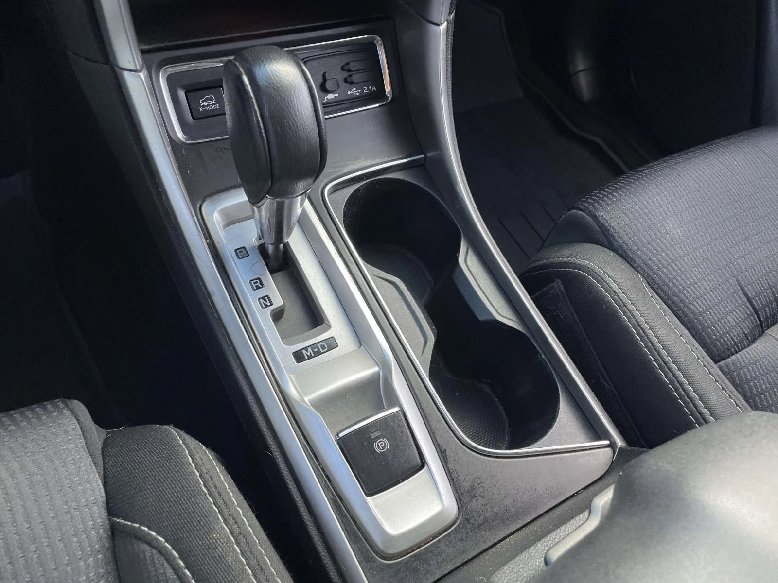 Used 2020 Magnetite Gray Metallic Subaru Premium image 22