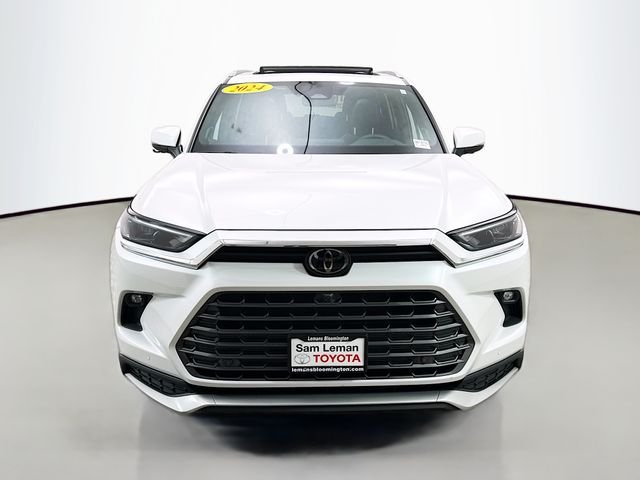 Used 2024 Beige Toyota MAX Platinum image 2