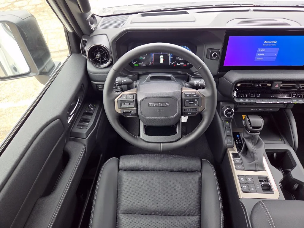 New 2027 Wind Chill Pearl Toyota Base image 4